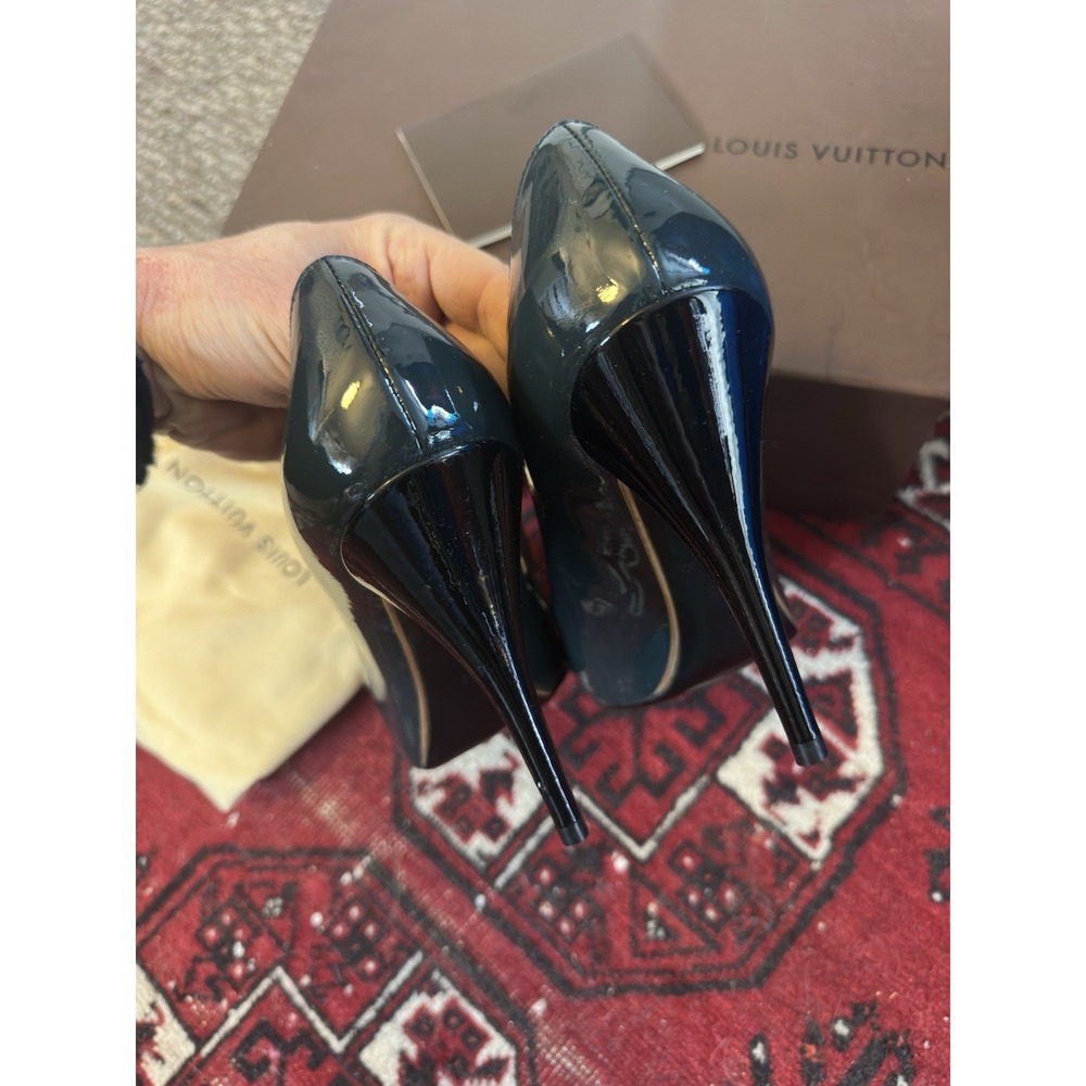 Louis Vuitton Patent Leather Bow Pumps Green Size 38 - Picture 5 of 7